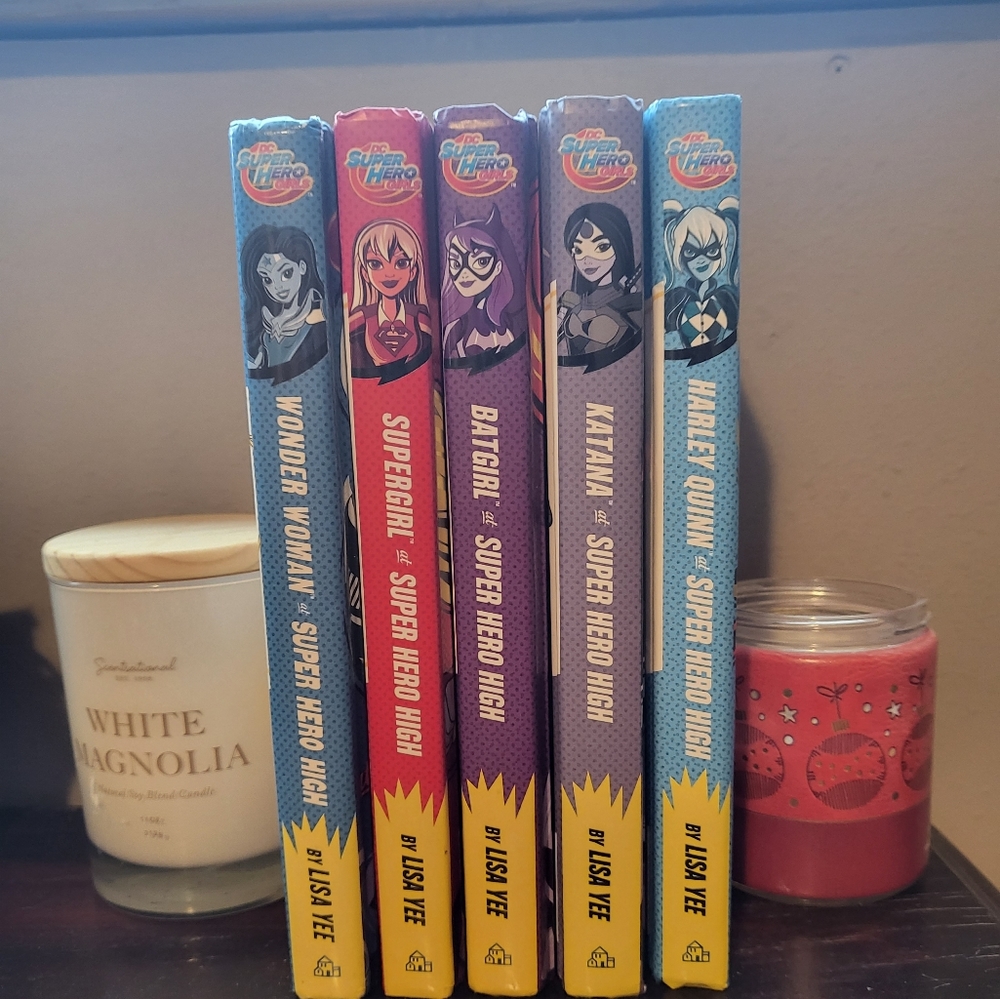 DC Superhero Girls Book Series 1-5